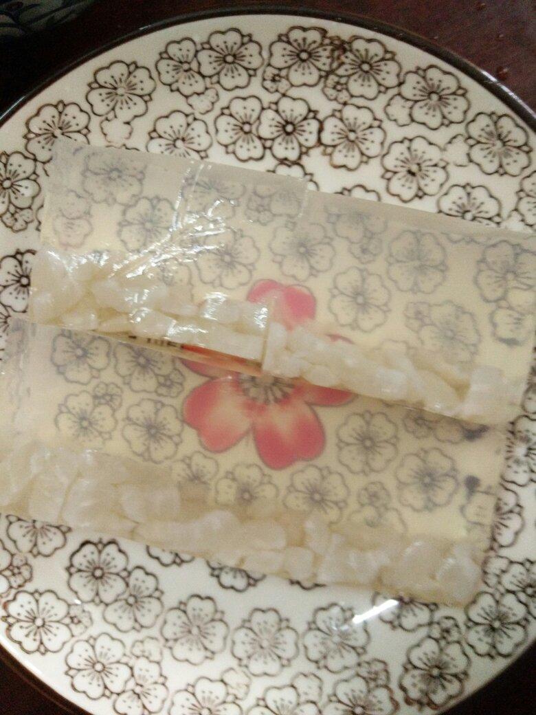 晶莹剔透的水晶猪皮冻