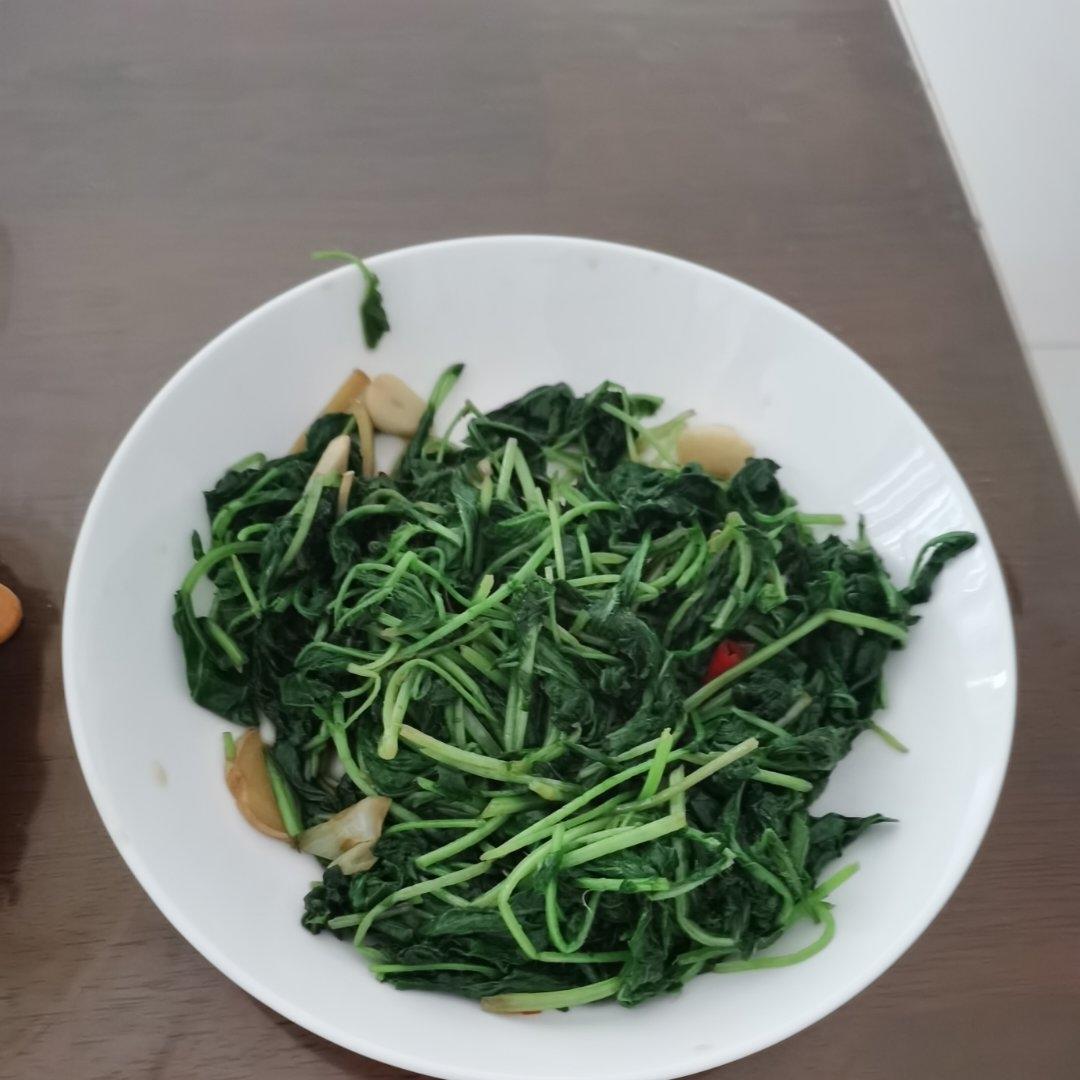 清炒小白菜 简单好吃
