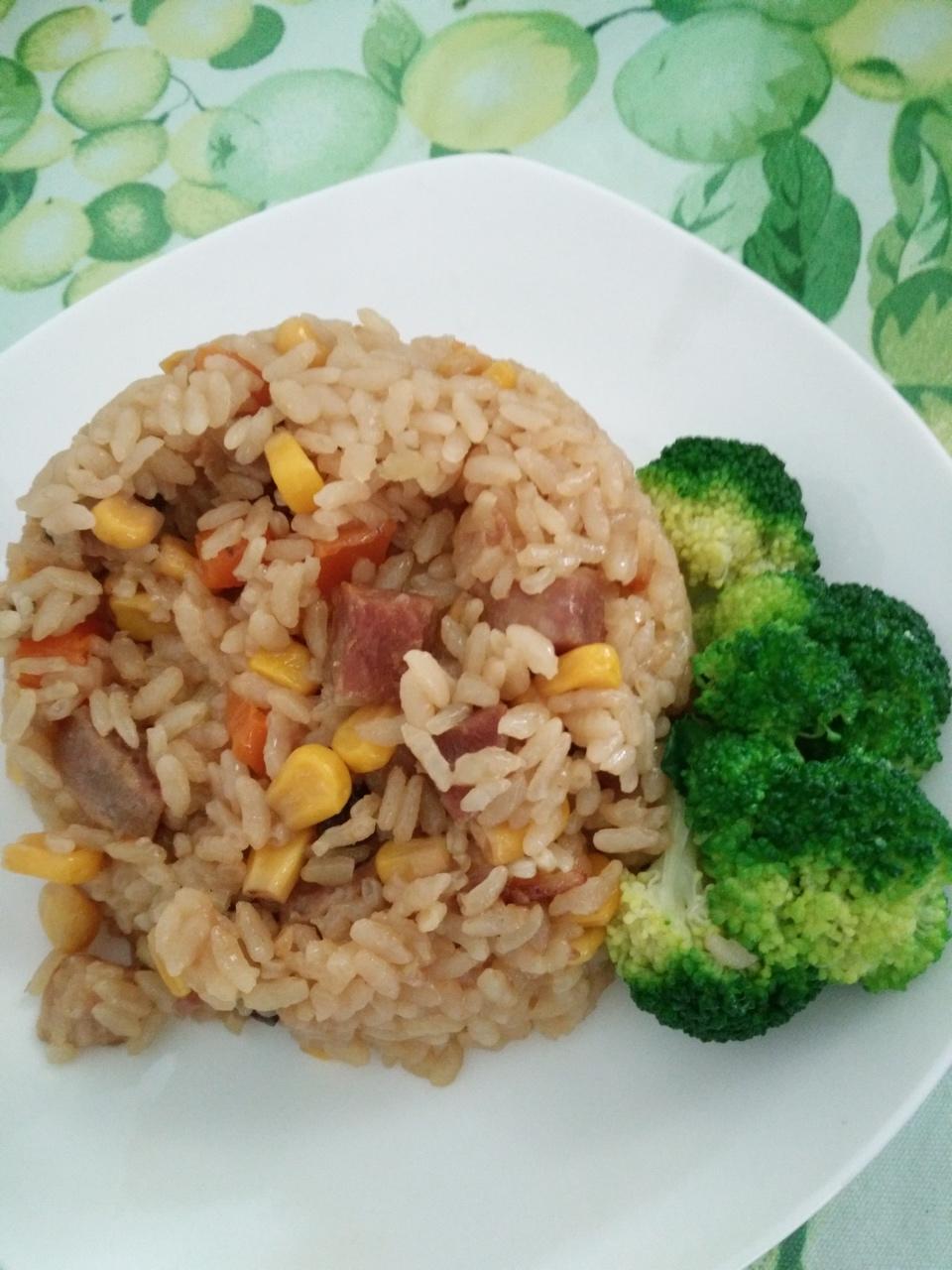 香菇香肠胡萝卜焖饭电饭煲焖饭系列(七岁儿童版)