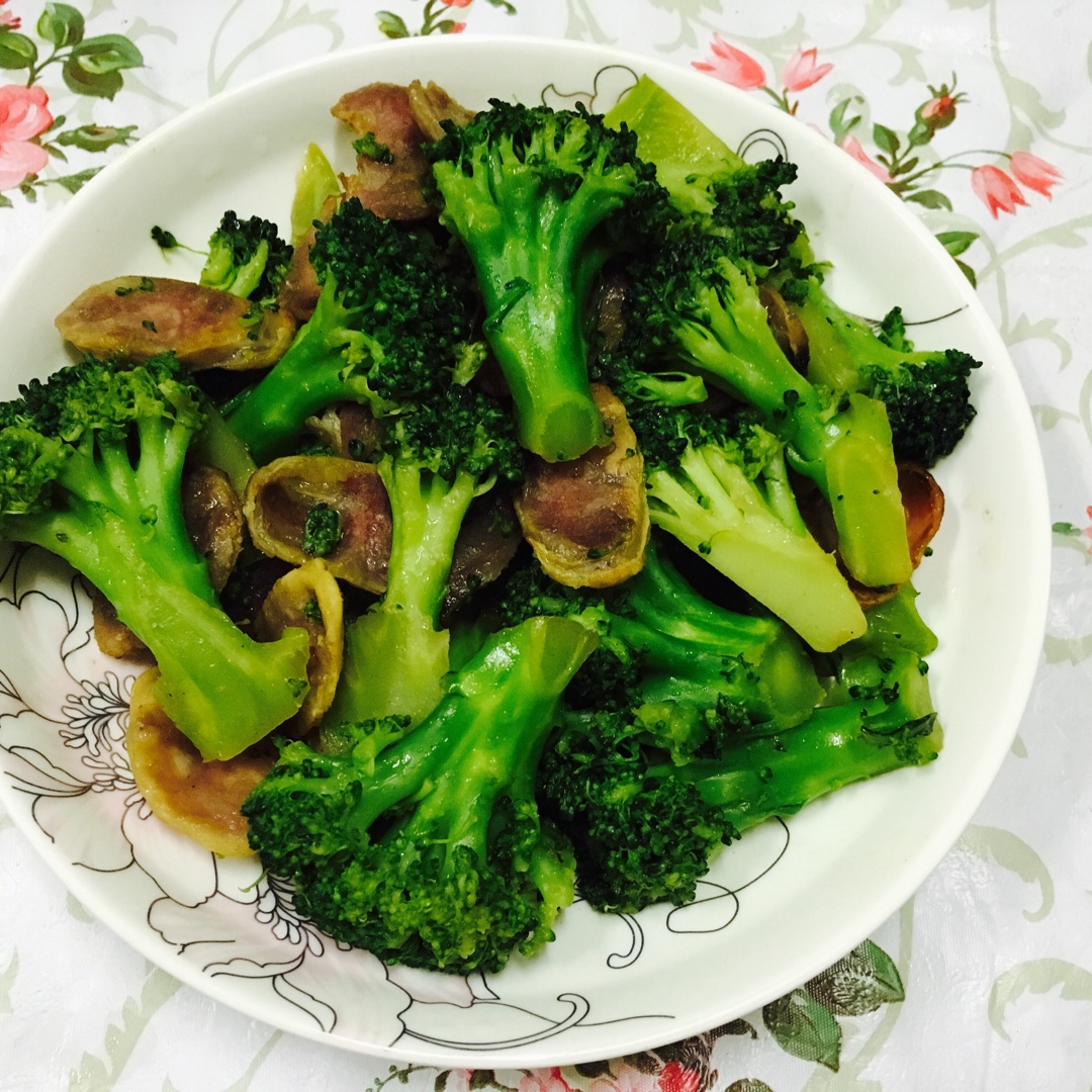 腊肠炒西兰花