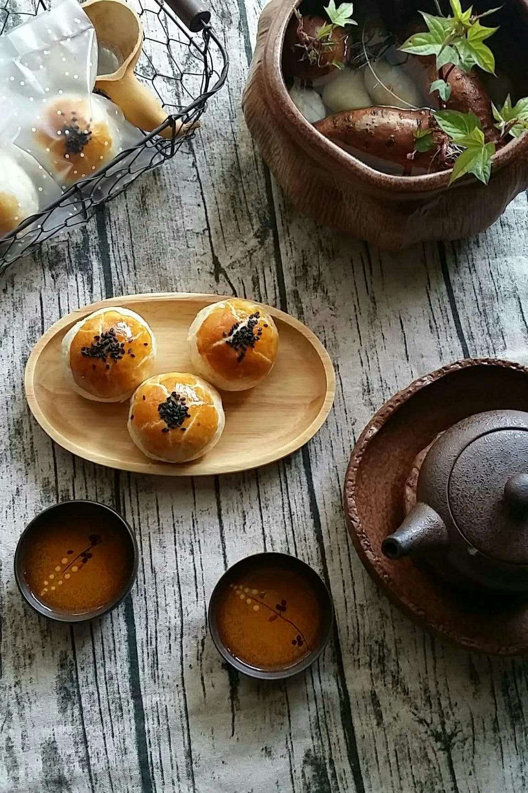 蛋黄酥~紫薯、抹茶、原味~花好月圆，中秋快乐~内附一次做六色蛋黄酥方法~