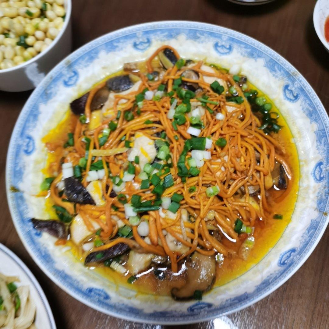 地道广东味——虫草花蒸鸡