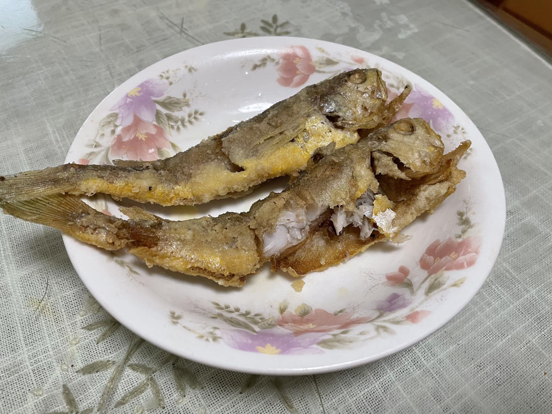 香煎小黄鱼