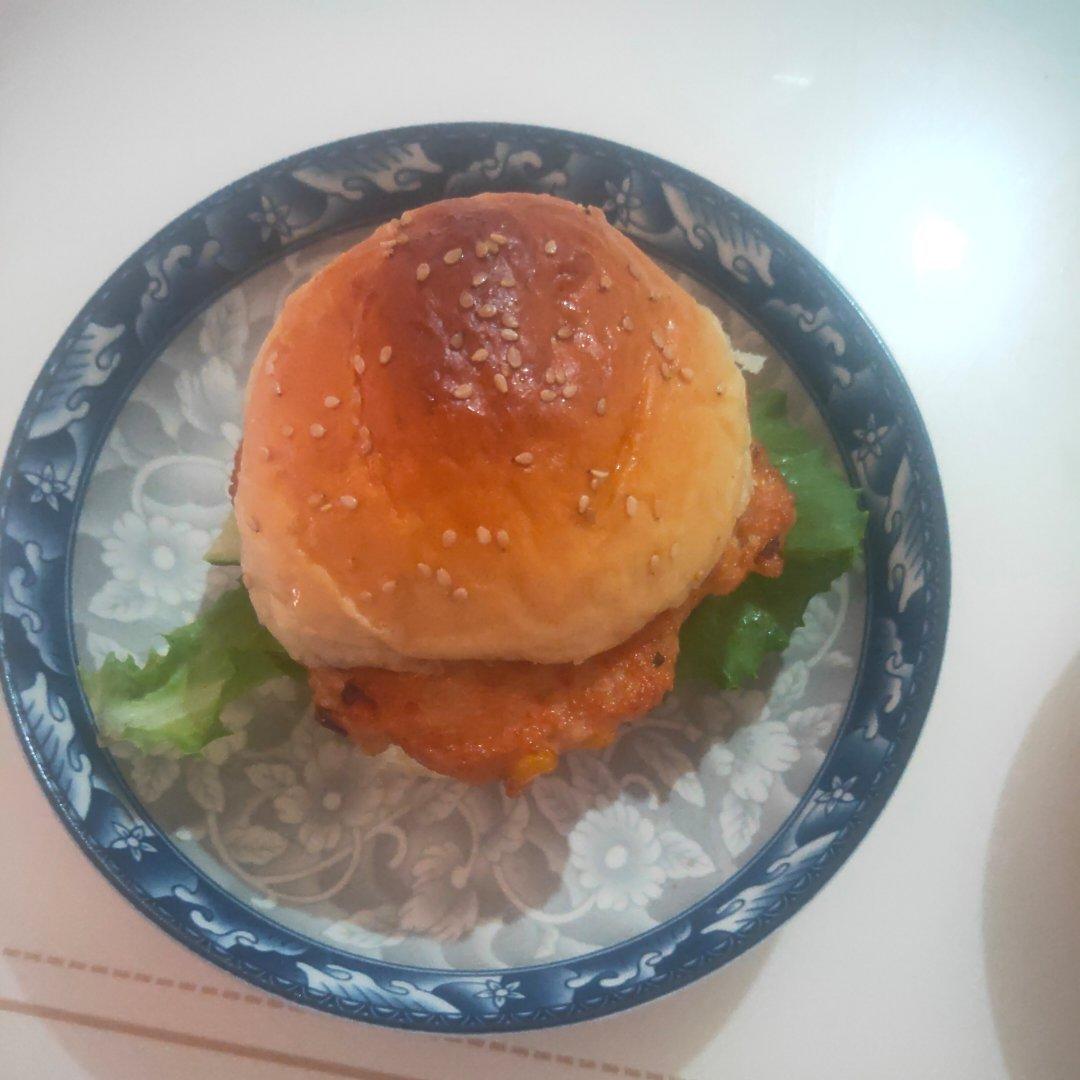 肯德基早餐汉堡轻松在家做 ---『玉米鸡肉汉堡包』