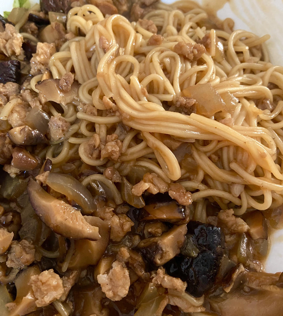 香菇肉末拌面
