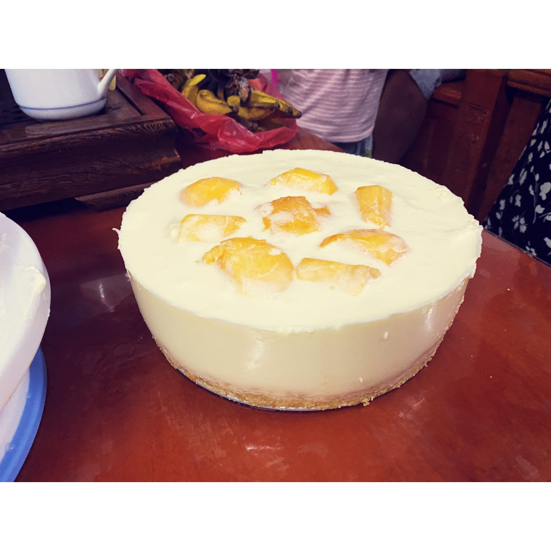 黄桃慕斯蛋糕（8寸）