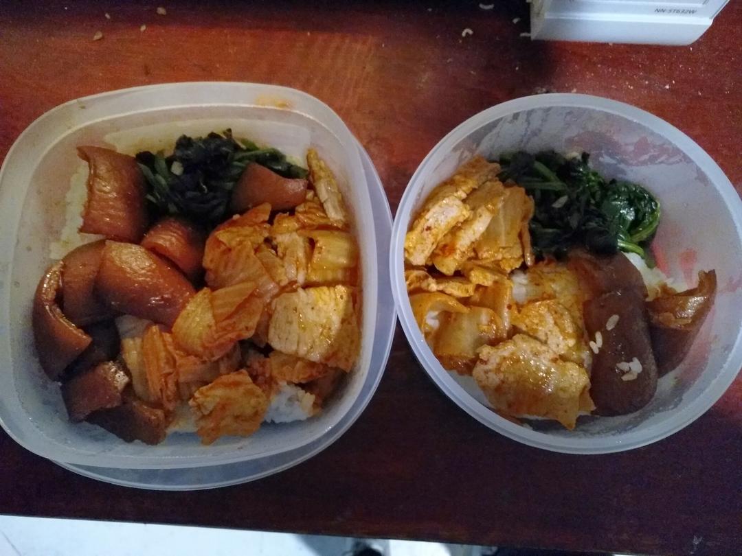 泡菜炒五花肉