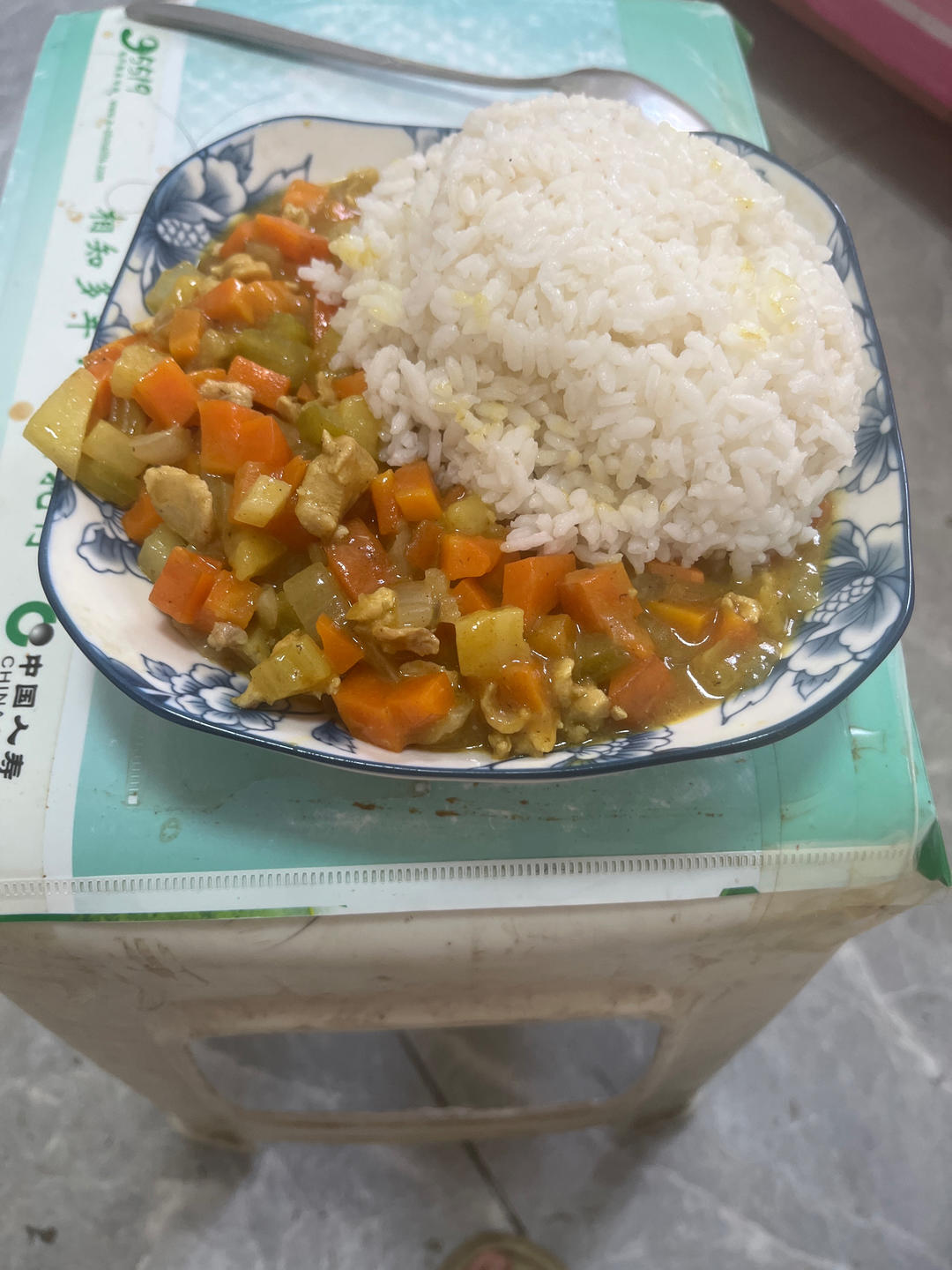 咖喱鸡肉饭