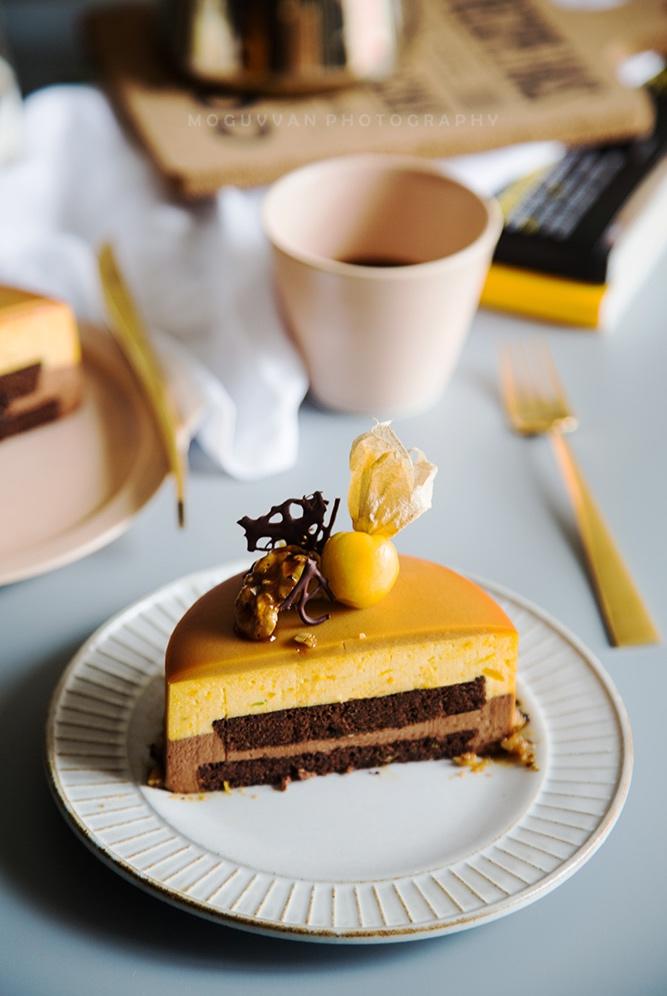 兜兜安做的南瓜巧克力慕斯配焦糖淋面