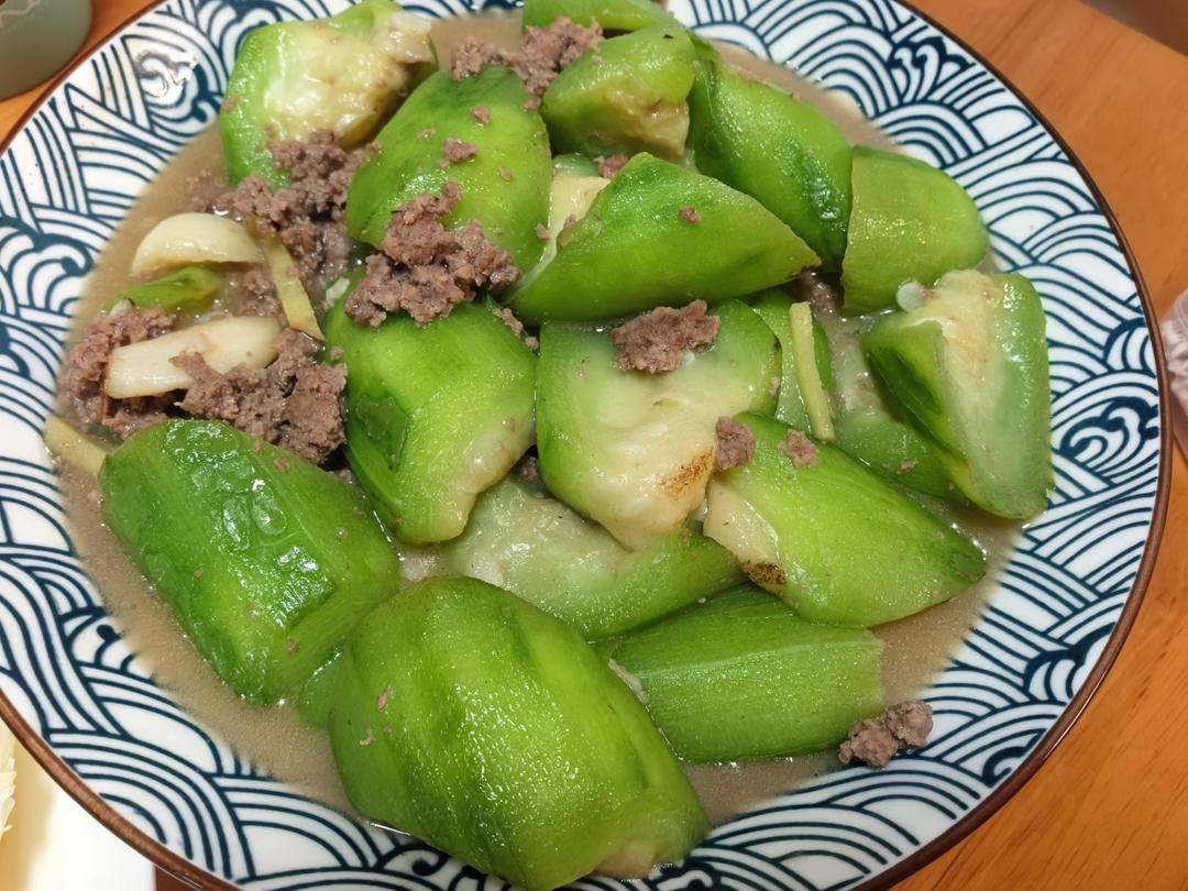 丝瓜鸡蛋牛肉盖饭