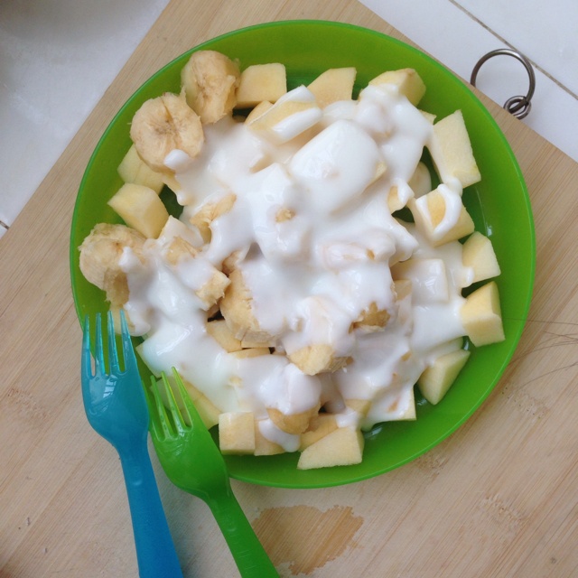 傻子斐儿做的酸奶苹果拌