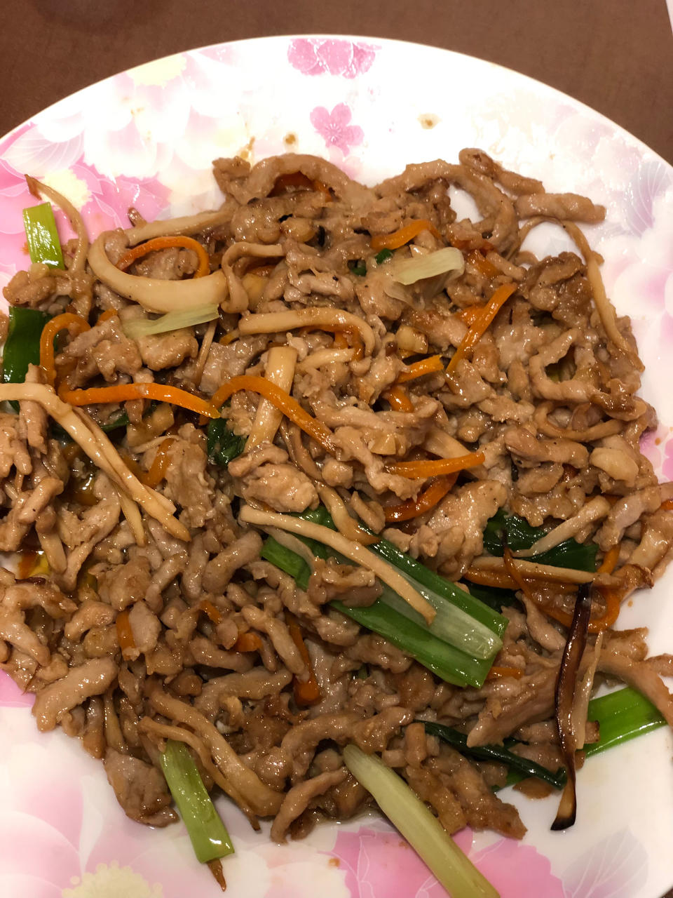 杏鲍菇丝炒肉丝