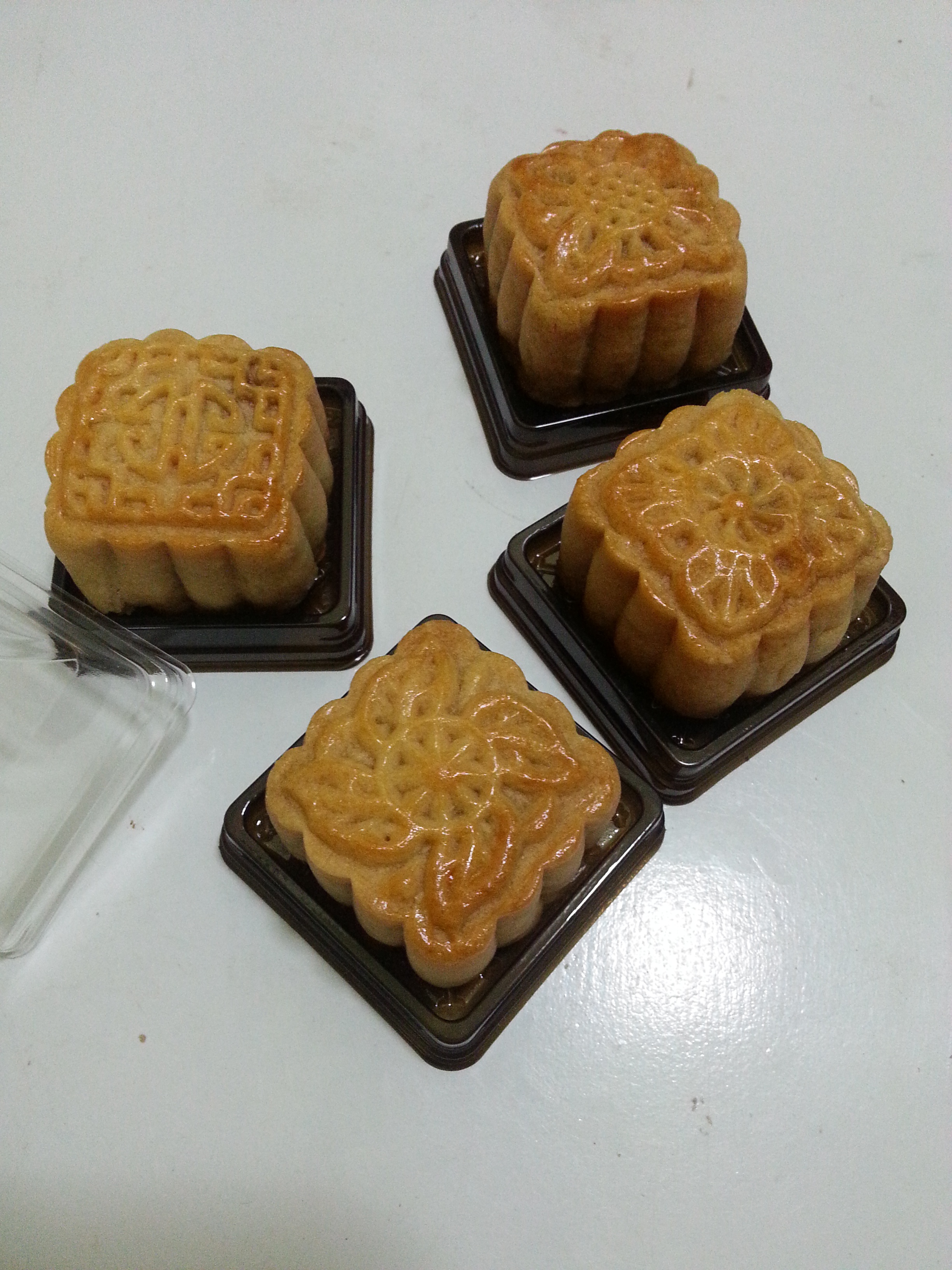 广式月饼——蛋黄莲蓉月饼
