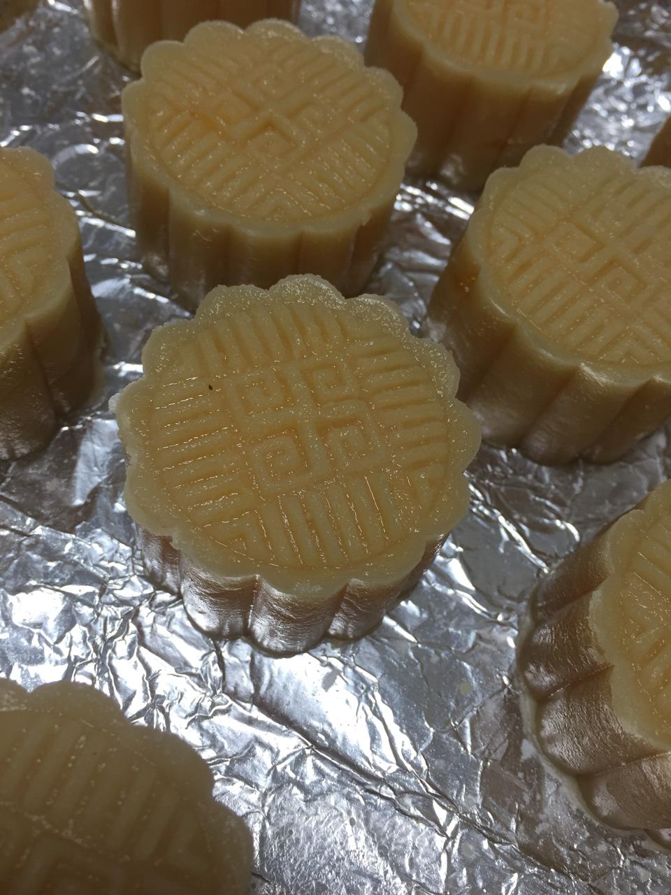 金沙奶黄月饼
