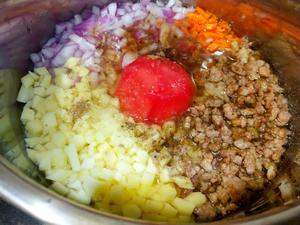 酱香味的肉焖番茄大米饭、简单易做、吃到停不下来的做法 步骤2