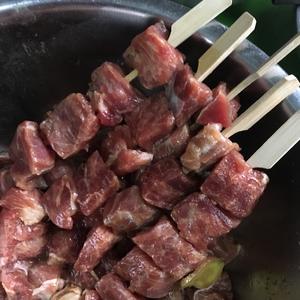烤牛肉串的做法 步骤5