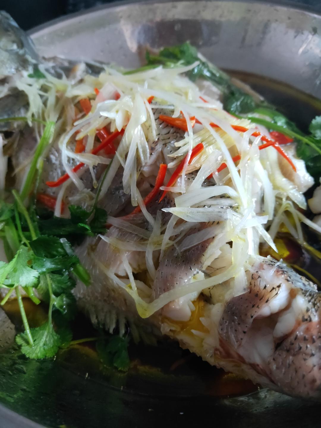 10分钟做 清蒸鲈鱼 （附切鱼图解）