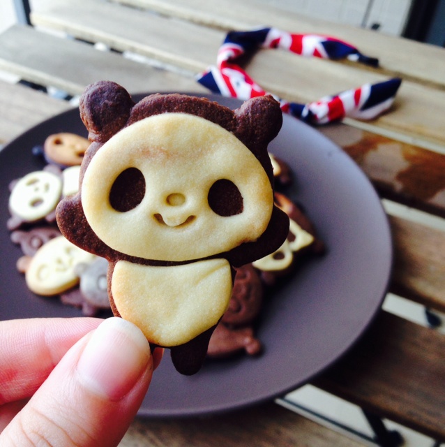 健齿飞兔做的小熊猫饼干