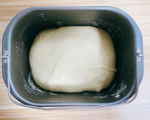 肉松小面包的做法 步骤2