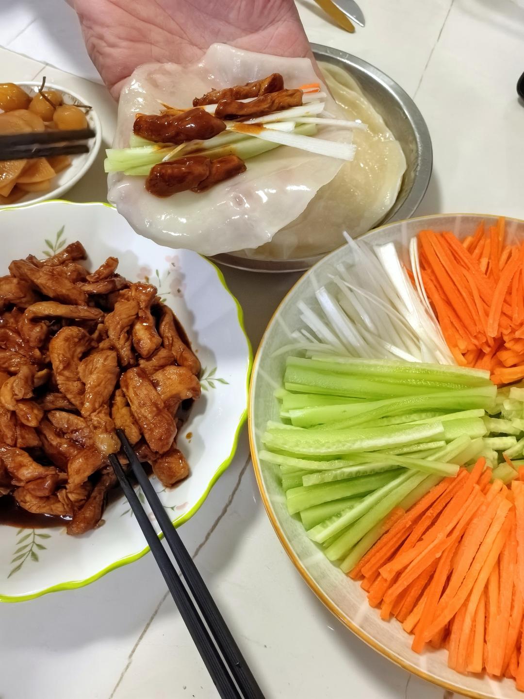 学做京酱肉丝，带饼的