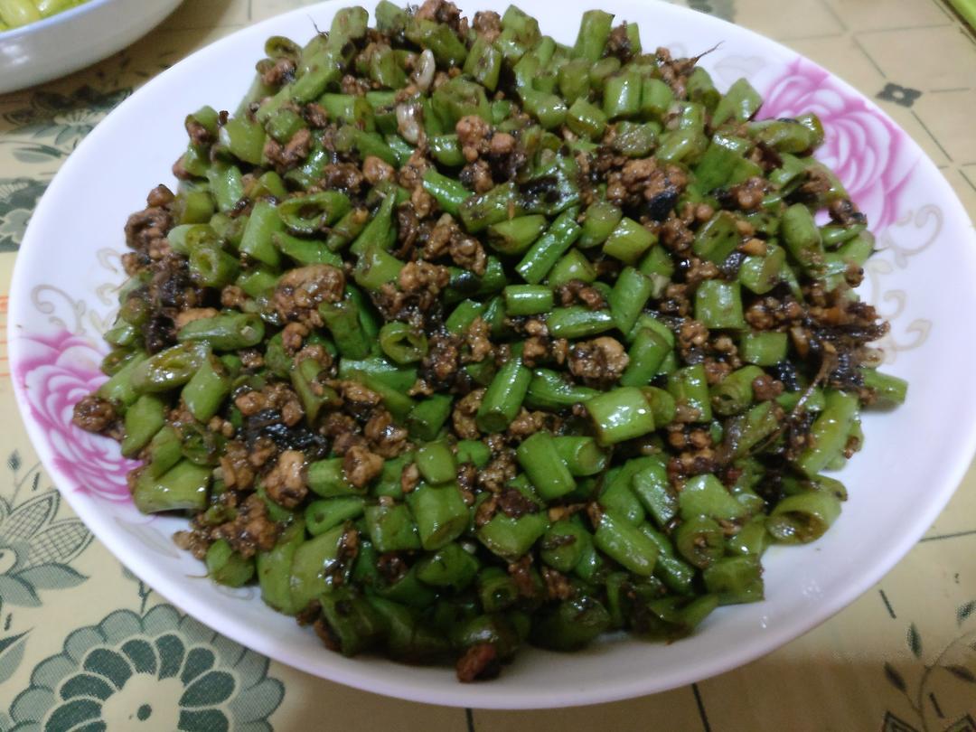 榄菜肉末四季豆