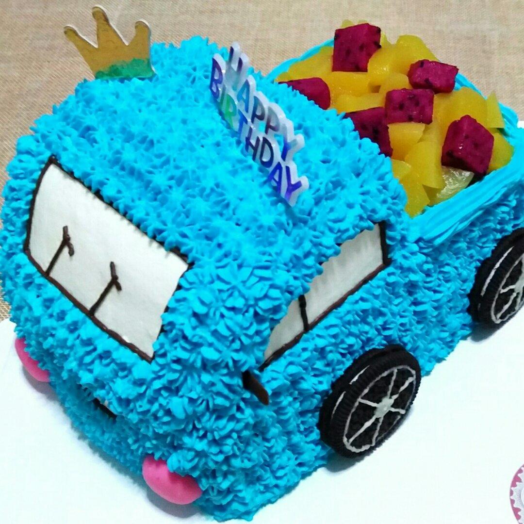 六寸立体汽车蛋糕，水果货车版本