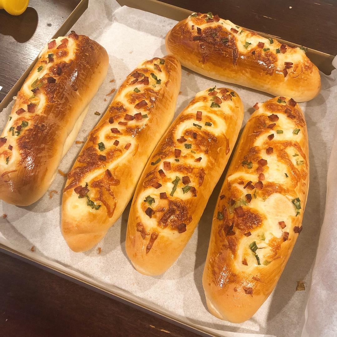 丸子在美国做的葱香芝士面包