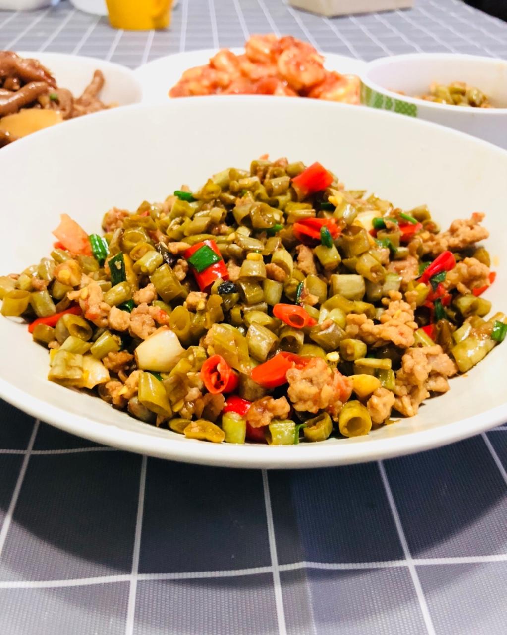 酸豆角炒肉末