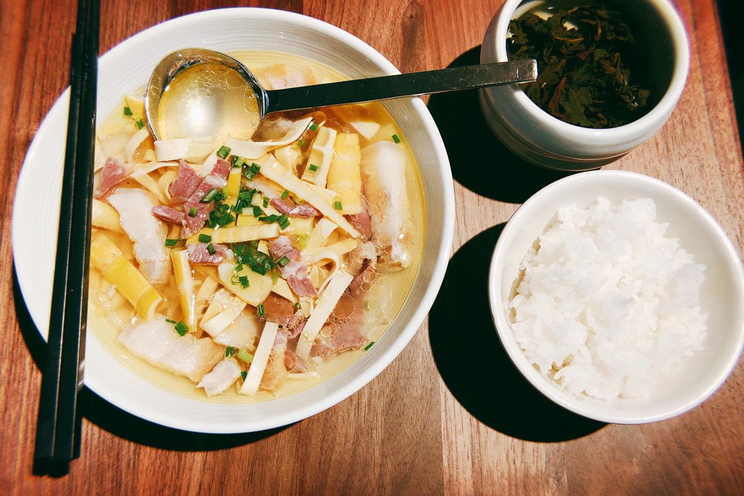 鲜掉眉毛的腌笃鲜