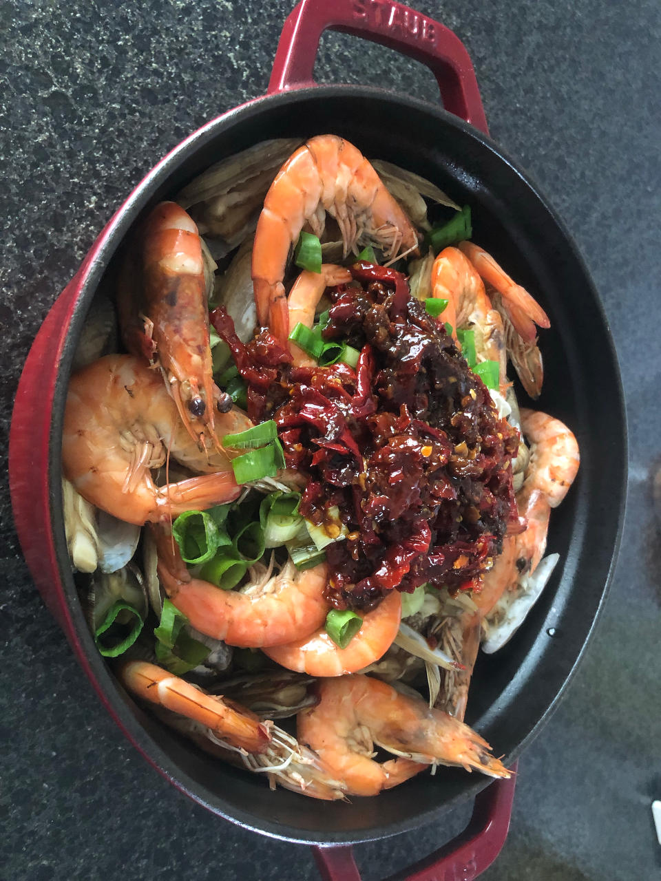 铸铁锅焖海鲜煲