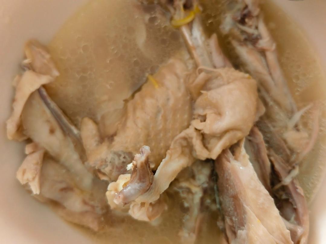 鲜美无敌：清炖鸡汤🐔