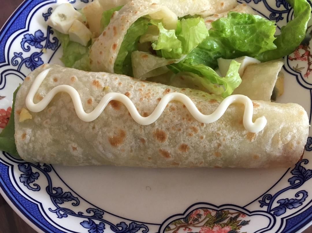 早餐摊的鸡蛋灌饼很好吃？不，我自己做的鸡蛋灌饼更好吃！