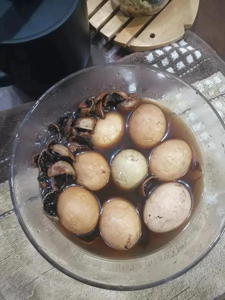核桃壳煮鸡蛋