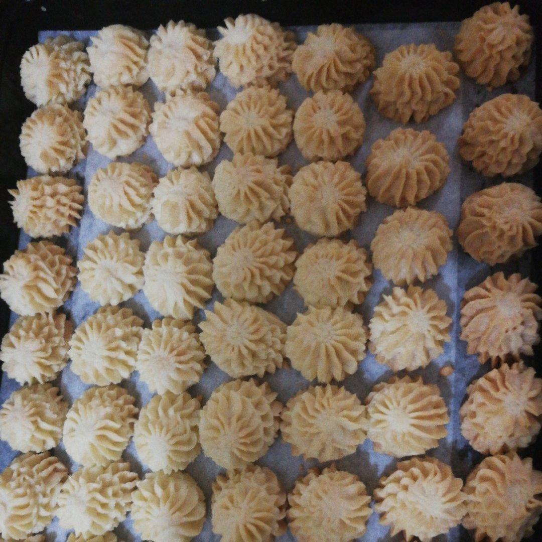 一抿即化酥到掉渣的珍妮曲奇云顶小花/烘焙视频饼干篇1