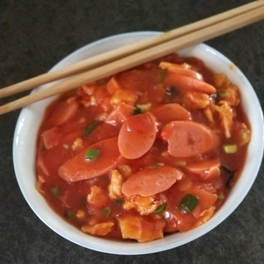 5分钟超好吃的番茄鸡蛋火腿烩饭