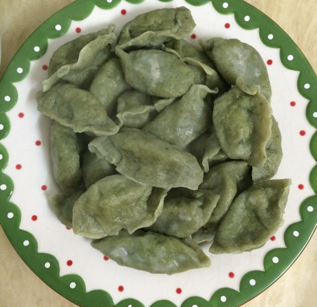 翡翠白玉白菜饺子详细版（附翡翠白玉白菜饺子包法，翡翠白玉饺子皮两种制法，面包机和面，翡翠白玉烧卖，各种馅料搭配）