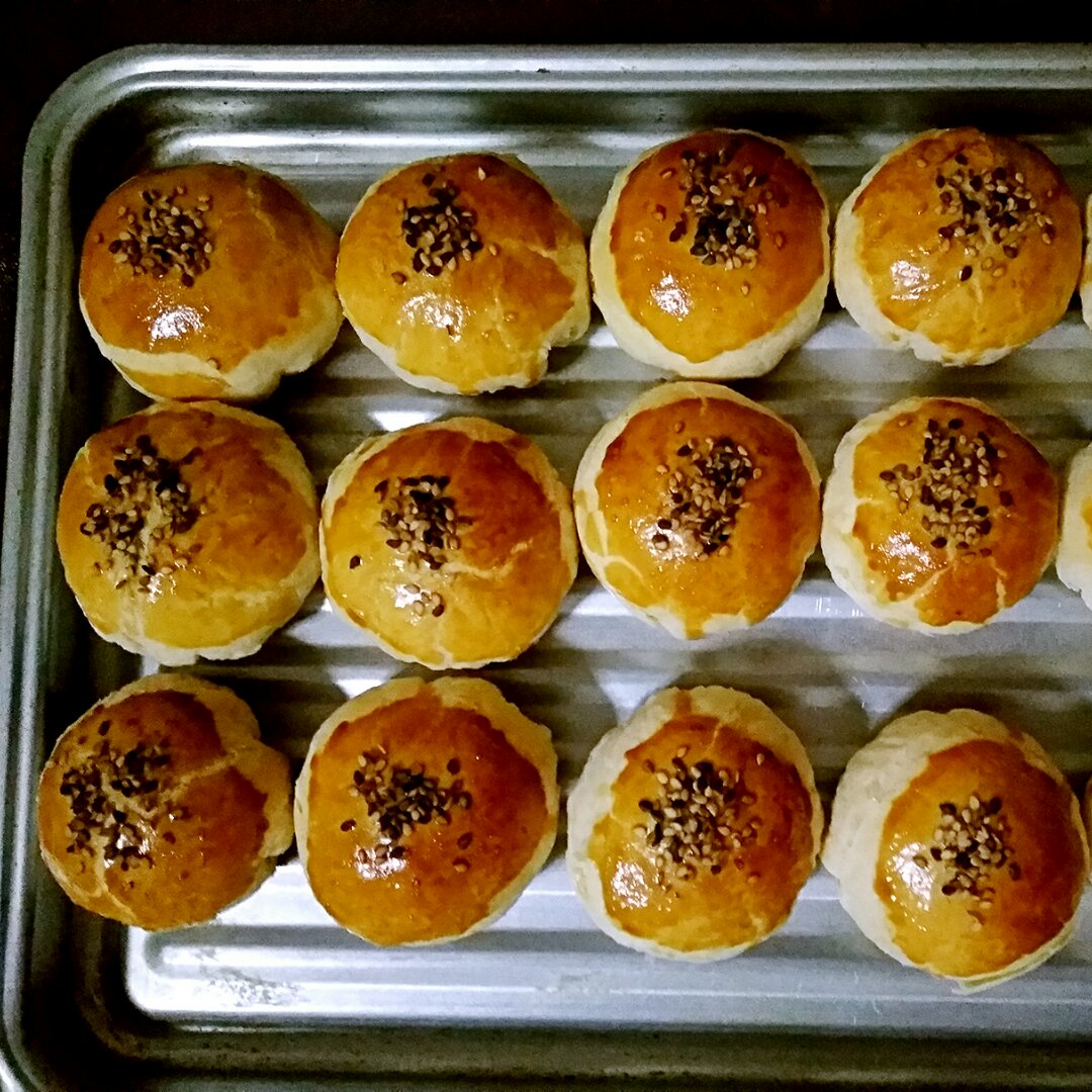 泳式鲜肉榨菜月饼