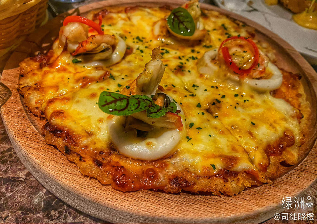 酥脆薄底香浓芝士～夏威夷风情披萨🍕来袭（9寸）