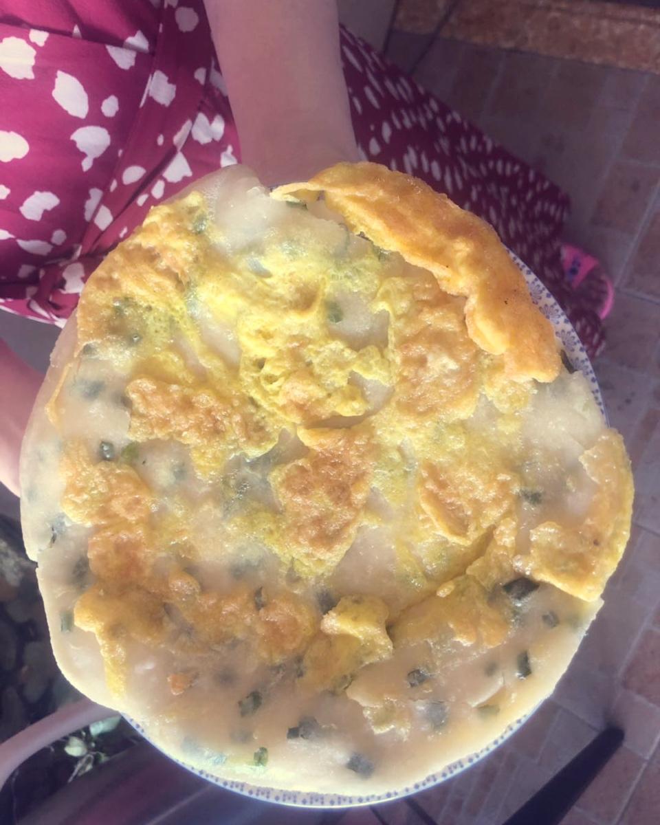 鸡蛋葱油饼                  （更新饼坯保存方法）