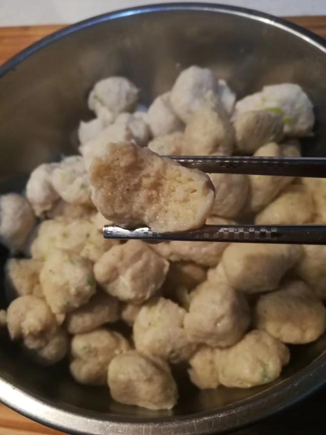 生汆鸡小胸巴沙鱼丸（低脂高蛋白）的做法