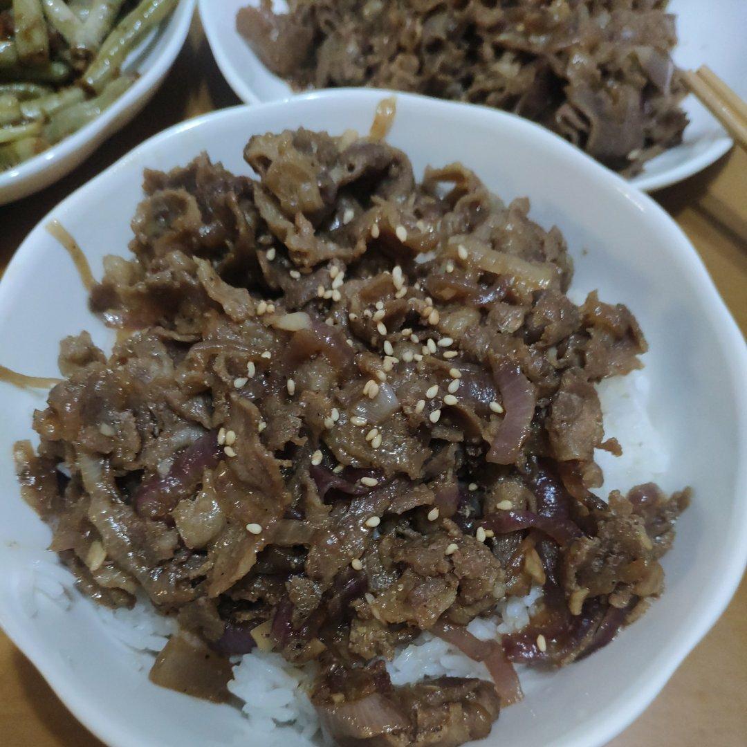 比吉野家还要好吃的‼️日式肥牛饭来啦🍛