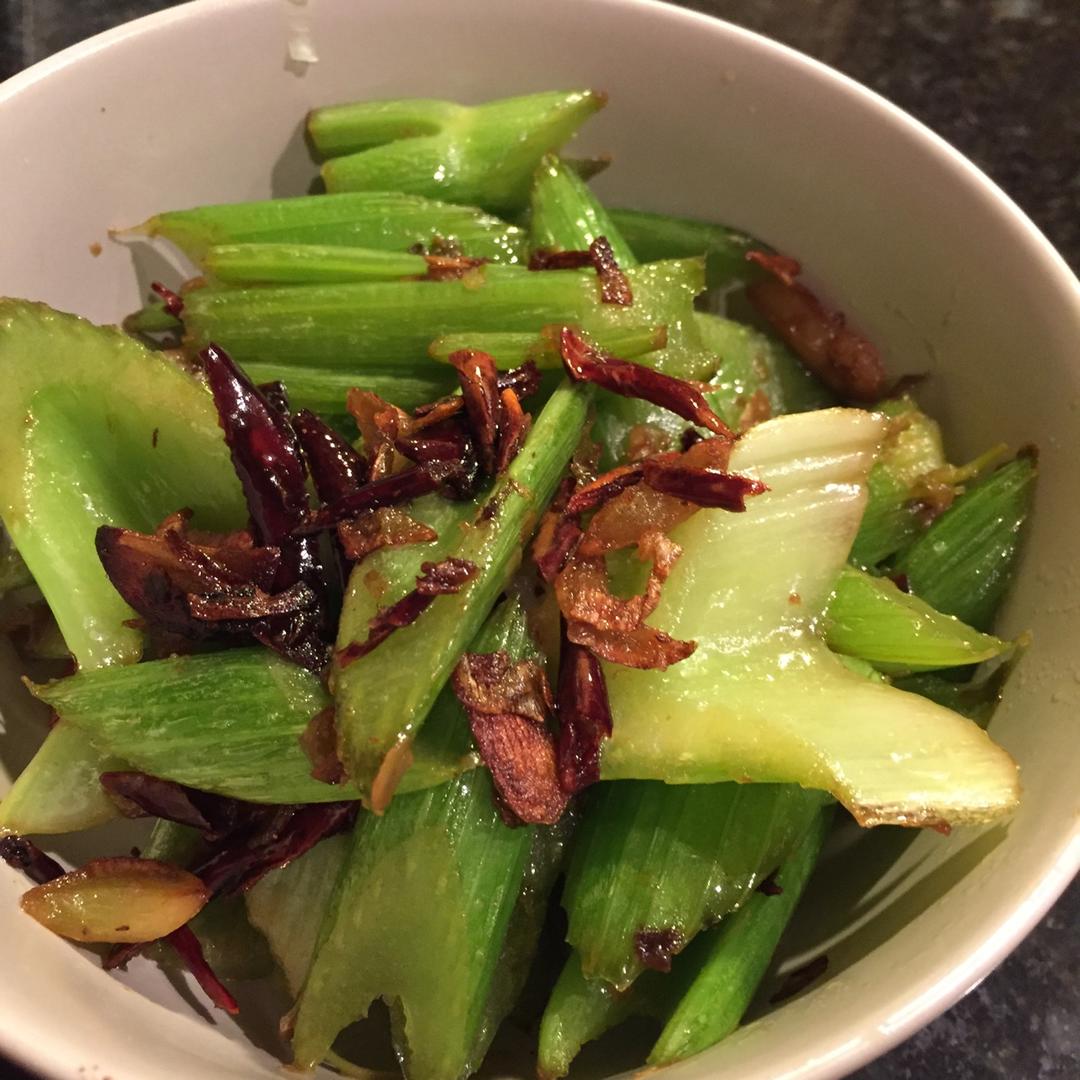 炝炒芹菜
