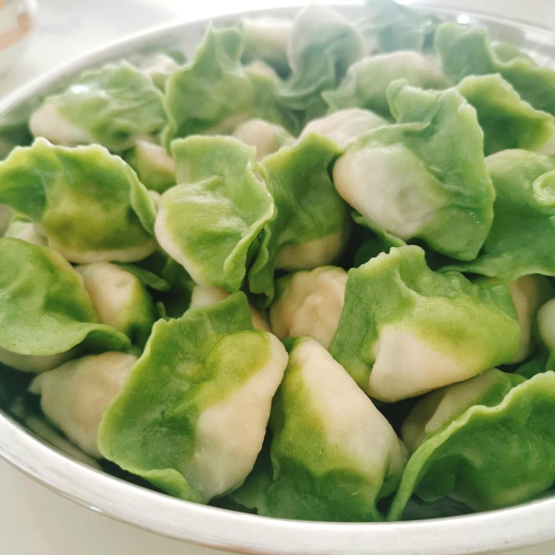 翡翠白玉白菜饺子详细版（附翡翠白玉白菜饺子包法，翡翠白玉饺子皮两种制法，面包机和面，翡翠白玉烧卖，各种馅料搭配）