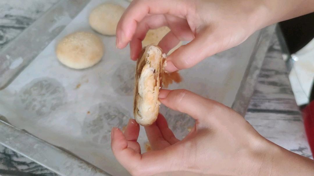 不用揉皮也能做出酥掉渣的绿豆酥饼