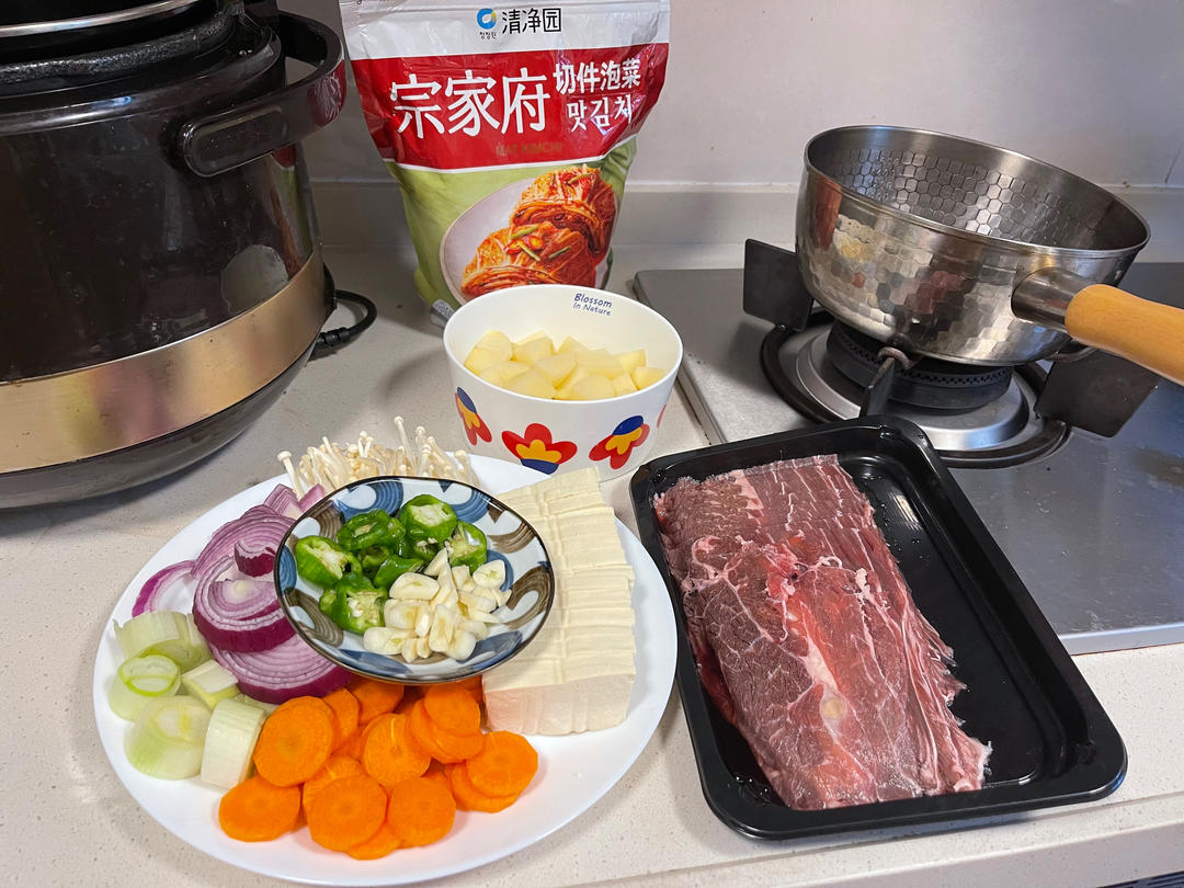 肥牛泡菜锅