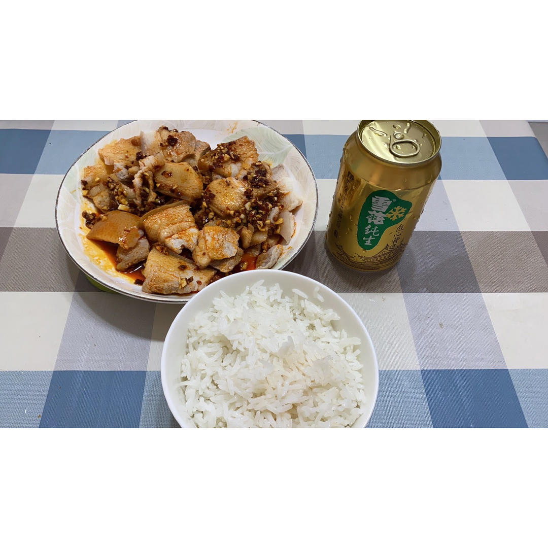 厨师长教你：“蒜泥白肉”的家常做法，看的口水直流