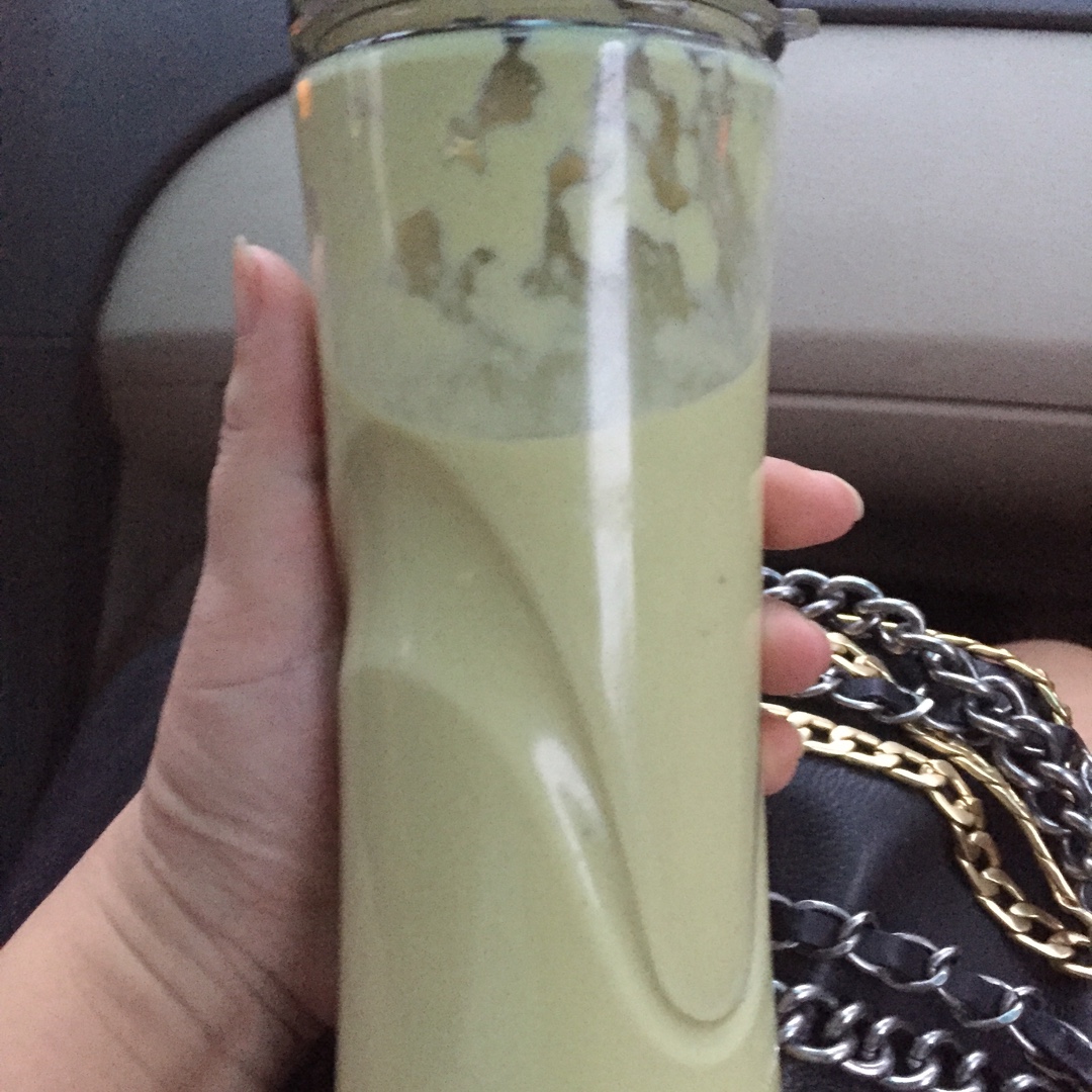 牛油果香蕉奶昔