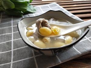 白果莲子瘦肉汤的做法 步骤5