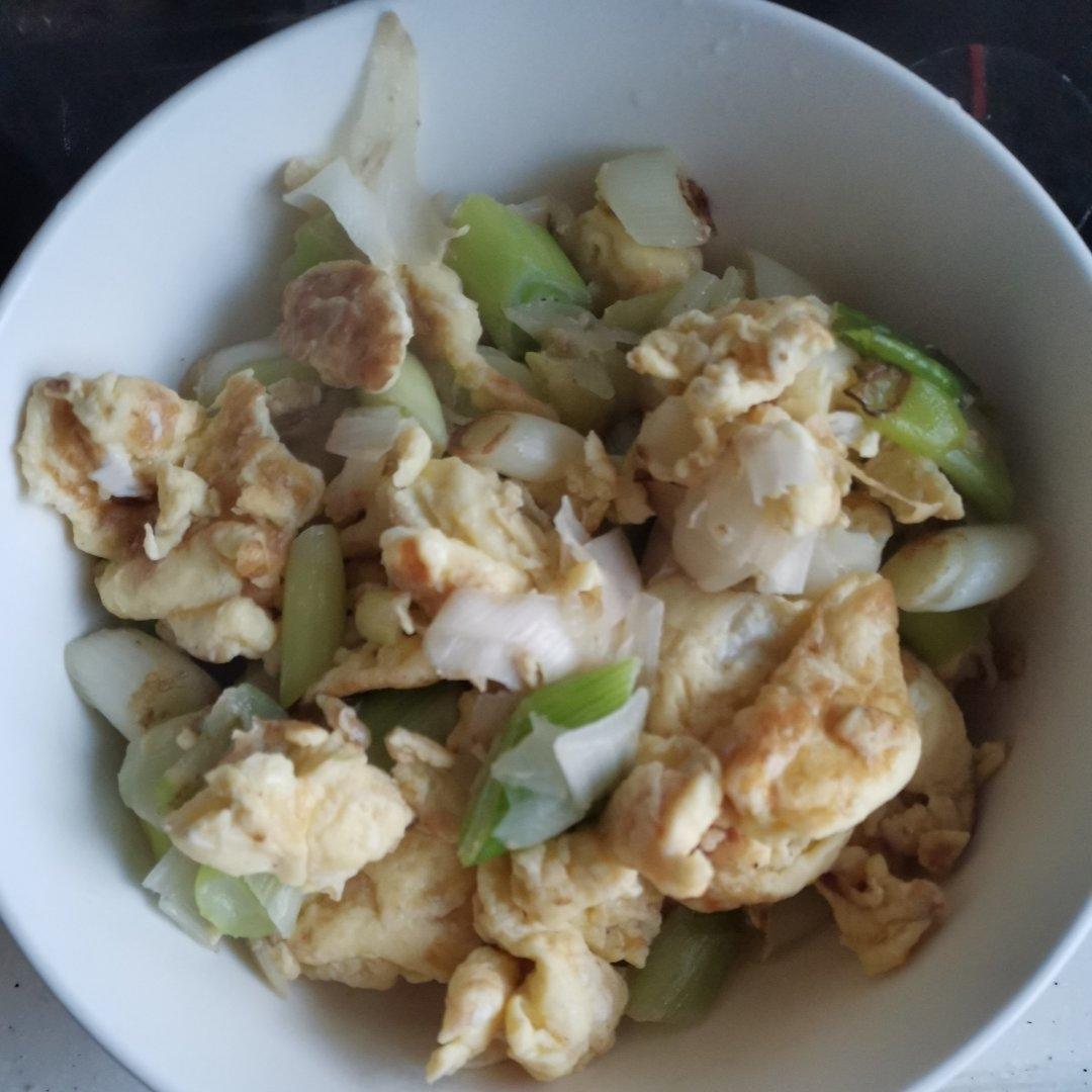 大葱炒鸡蛋
