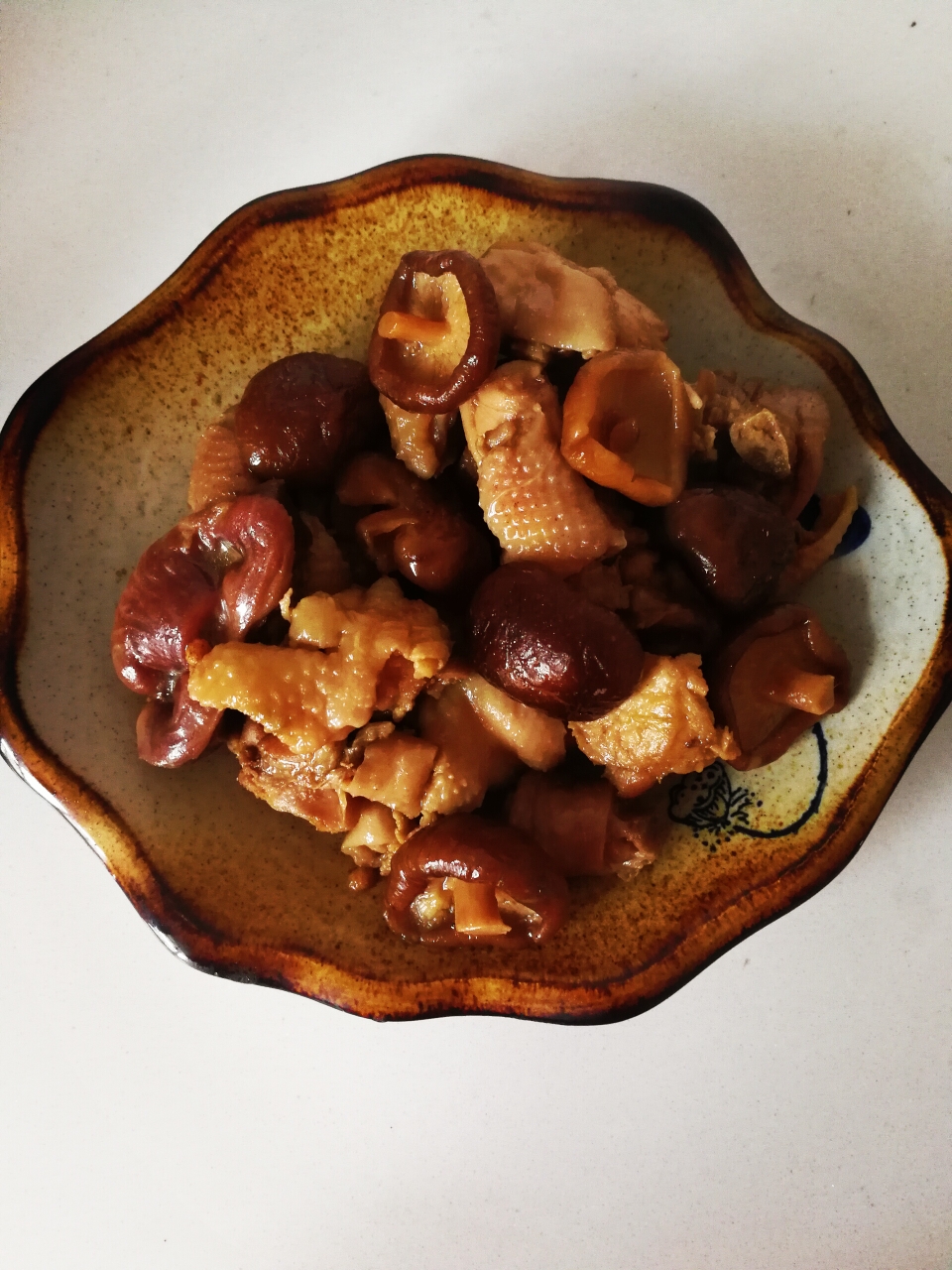 香菇炖土鸡的做法